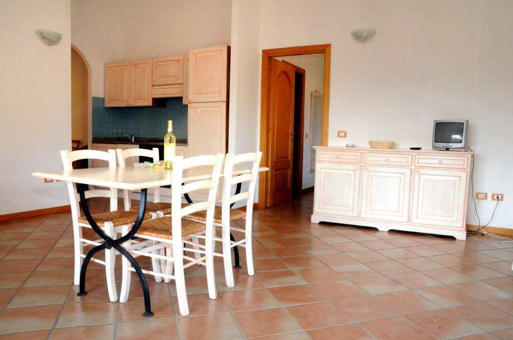 Il Borgo Di Punta Marana Appartement Golfo Aranci Buitenkant foto